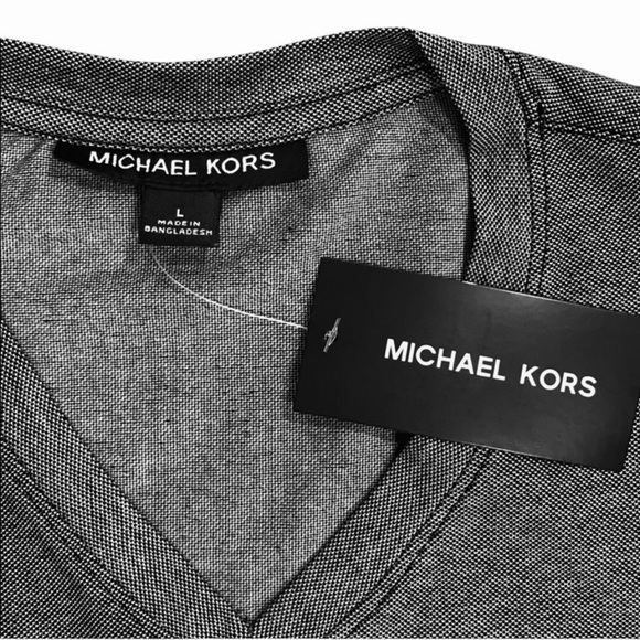 Michael Kors V-Neck T-Shirt - Picture 7 of 8